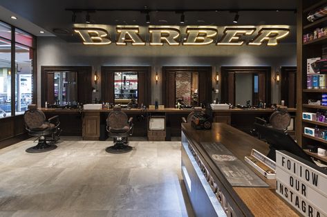 Barbershop Station Ideas, Modern Barber Shop, Groom Room, Barber Store, Barbershop Design Interior, Barbershop Ideas, Best Barber Shop, Barber Shop Interior, Home Hair Salons