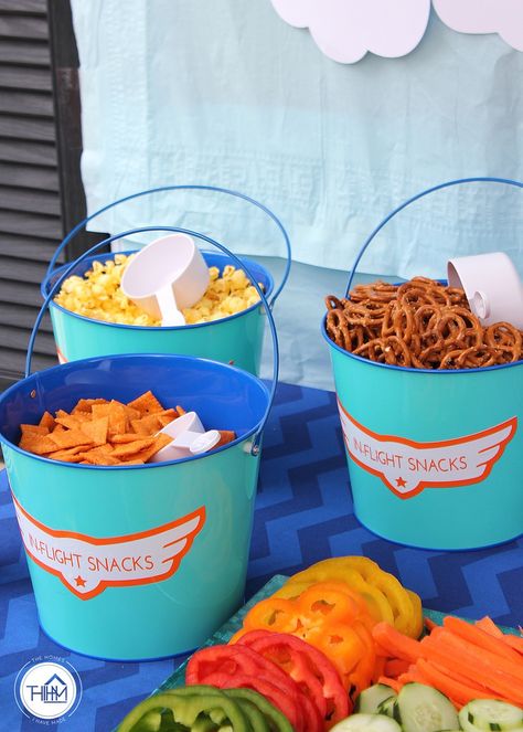 In-flight snacks for a Disney's Planes 4th Birthday Party Airplane Birthday Party Food Ideas, Aeroplane Party Ideas Boys, Aeroplane Birthday Party Ideas, Two Fly Birthday Party Boy, Plane Birthday Party Ideas, Airplane Birthday Party Food, In Flight Snacks, Super Wings Birthday Party, Airplane Party Food