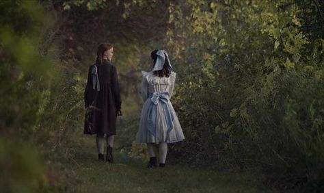 Anne Movie, Green Academia, Dreamy Photography, Anne Shirley, Anne With An E, Kindred Spirits, Fictional World, Anne Of Green, Cinematic Photography