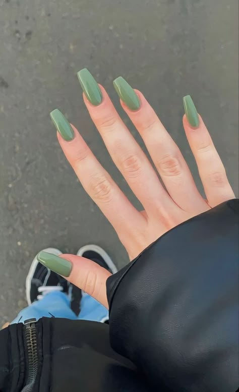 Green Acrylic Nails, Plain Nails, Green Nail, Casual Nails, Cute Gel Nails, Manicure Y Pedicure, Pretty Acrylic Nails, Best Acrylic Nails, Cute Acrylic Nails