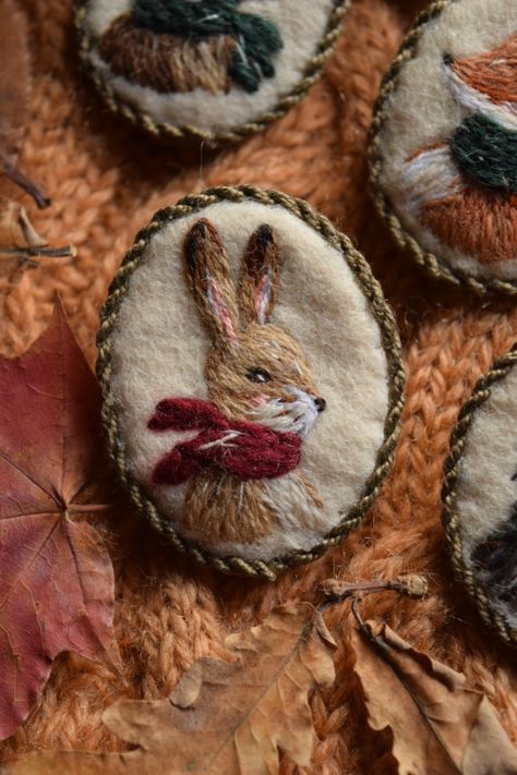 http://www.foxychest.etsy.com Forest Animal Embroidery, Embroidery Woodland, Lapin Art, نباتات منزلية, To Autumn, Thread Painting, Forest Animal, Animal Embroidery, 자수 디자인