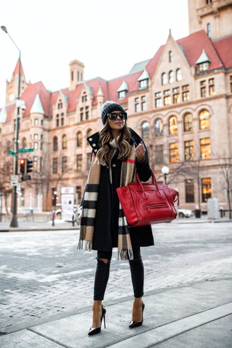 fashion blogger mia mia mine wearing a burberry scarf and christian looubutin so kate heels Burberry Scarf Outfit, Winter Mode Outfits, Cute Thanksgiving Outfits, Thanksgiving Outfit Women, Casual Chic Outfits, Scarf Outfit, Burberry Scarf, Casual Outfit Inspiration, Red Handbag