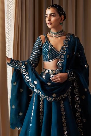 Elegant Blue Lehenga With Motifs, Turquoise Embroidered Lehenga For Wedding, Dark Teal Lehenga, Designer Turquoise Embroidered Lehenga, Festive Turquoise Embroidered Lehenga, Teal Lehenga, Vani Vats, Sheer Dupatta, Ethnic Clothes