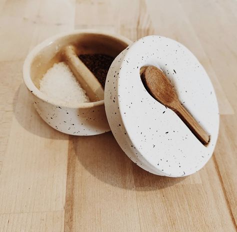 Lidded Ceramics, Food Plates, Waste Free Living, Ceramic Salt And Pepper, Diy Pottery, Wooden Spoon, Clay Ceramics, Mid Century House, Google Shopping