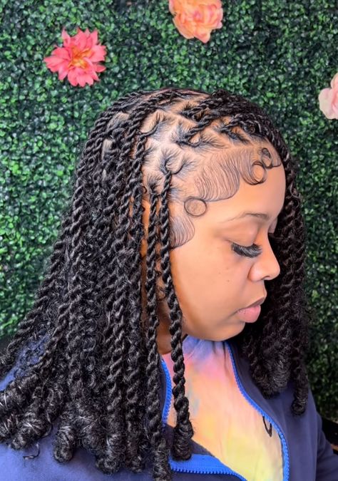 Peak A Boo Locks, Small Twists, Invisible Locs, Curly Braided Hairstyles, Best Hair Dye, Big Box Braids Hairstyles, Faux Locs Hairstyles, Box Braids Hairstyles For Black Women, Cute Braided Hairstyles