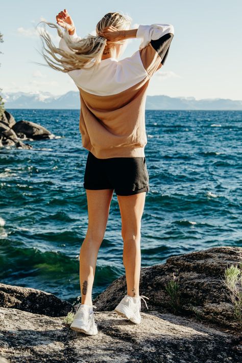 Summer outfits for women, fun summer trends, summer essentials #ad Lake Tahoe Outfits, Tahoe Outfits, Travel Poses, Vsco Edits, Fun Poses, Travel Pose, Instagram Locations, Floral Print Blazer, Summer Ootd