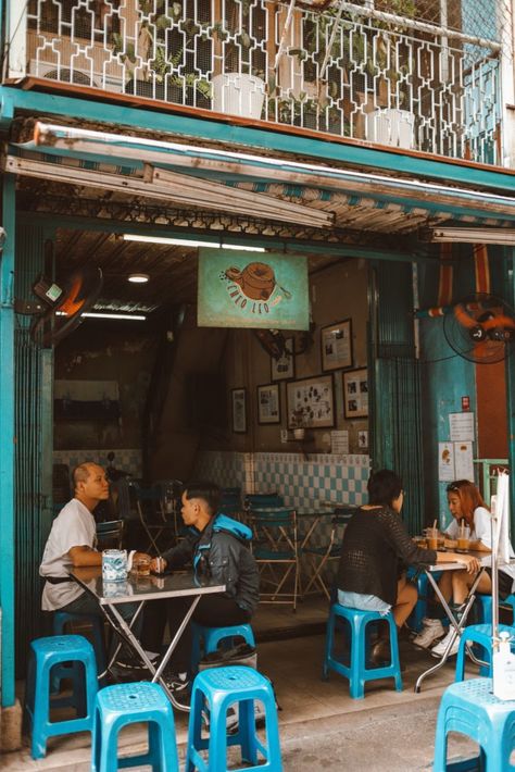 30 Cute Cafes in Saigon You Need To Checkout – A Girl En Route Asian Cafe, Thai Cafe, Small Restaurant Design, Architecture Unique, Noodle Bar, Vietnam Food, Vietnamese Coffee, Retro Cafe, Cafe Shop Design