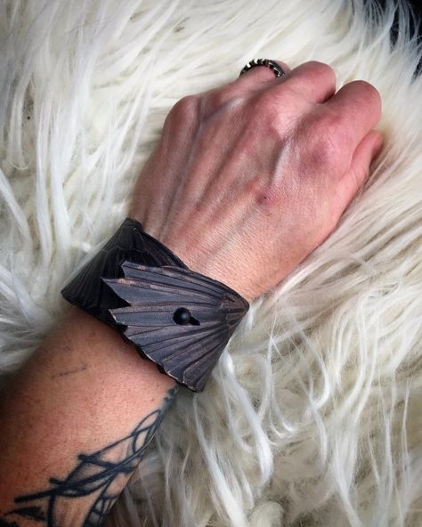 Leather cuff bracelet diy