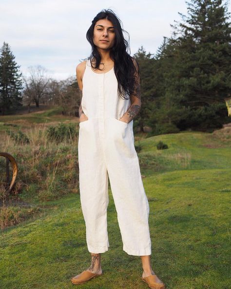 BEATON on Instagram: “Restocking these in Alabaster and Sage! If your size wasn’t available when you looked, please look again this afternoon 🌞 #beatonlinen…” Linen Jumpsuit Pattern, Slow Clothing, Cool Girl Style, Pocket Jumpsuit, Gathered Dress, Mama Style, Jumpsuit Pattern, Linen Jumpsuit, Current Styles