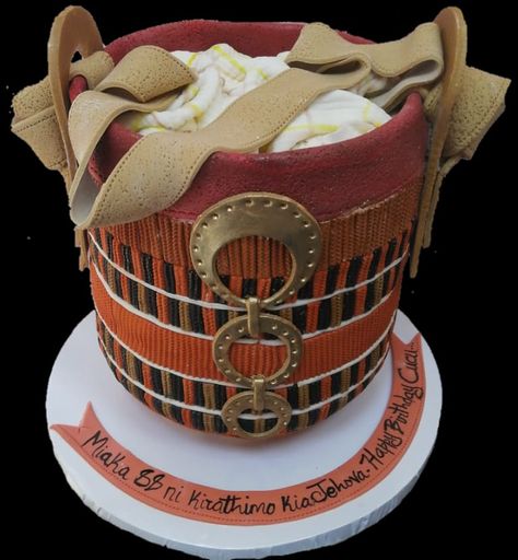 Kiondo Cake Designs, African Wedding Cakes, African Cake, First Communion Cakes, Traditional Wedding Cakes, Traditional Wedding Cake, African Traditions, Wedding Party Planning, Communion Cakes