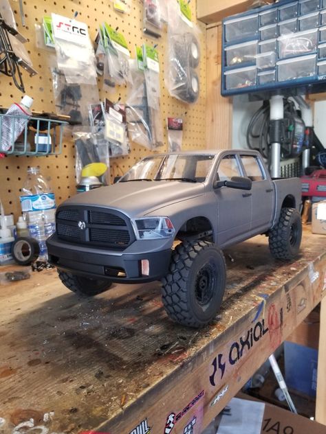 Scale Rc Crawler, Ram 2022, Rc Trucks Traxxas, Rc Jeep, Drift Truck, Rc Rock Crawler, Rc Drift Cars, Rc Drift, Rc Cars And Trucks