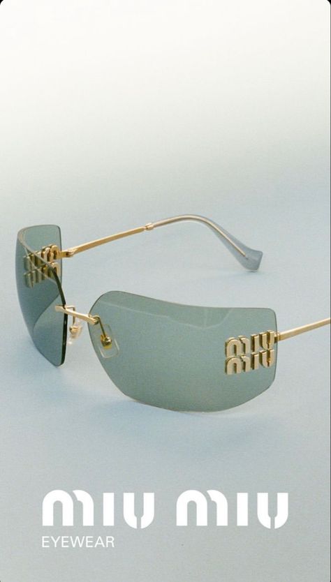 Miu Miu Runway Sunglasses, Miu Miu Runway, Designer Wishlist, Pretty Sunglasses, Miu Miu Glasses, Gold Chain Design, Closet Organizer, Chain Design, Aesthetic Grunge