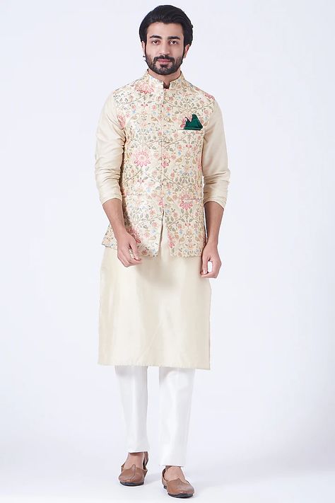 Beige Kurta Set With Bundi Jacket Design by Soniya G Men at Pernia's Pop Up Shop 2022 Beige Kurta, Kurta And Pants, Mens Kurta, New Address, G Man, Designer Menswear, Indian Fashion Designers, Change Of Address, Pernia Pop Up Shop