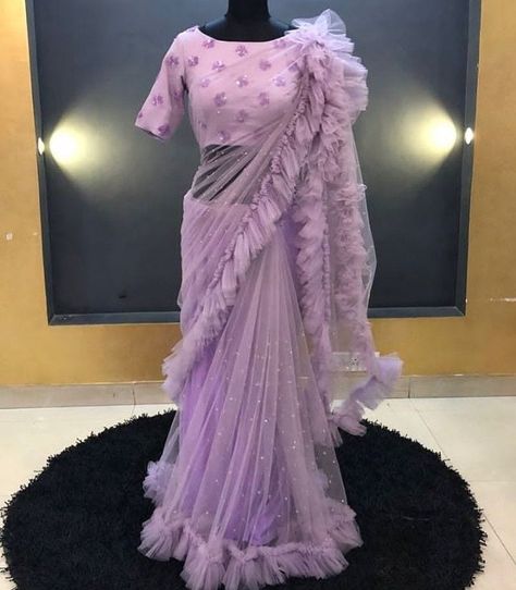 Gorgeous Flawless Aweful Party wear Saree ... Tulle Lehenga, Ruffle Sarees, Saree And Blouse, Indian Sari Dress, Sari Design, Designer Bridal Lehenga, Fancy Sarees Party Wear, Modern Saree, Ruffle Saree