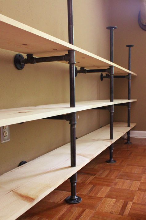 Side View of the Plumbing Pipe Self Unit  this is so awesome!!! Industrial Pipe Closet, Pipe Closet, Pipe Bookshelf, Plumbing Pipe Shelves, Diy Pipe Shelves, Plumbing Pipe Furniture, Industrial Pipe Shelves, Galvanized Pipe, Diy Pipe