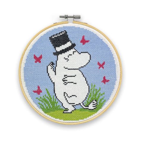 Moomin Cross Stitch, Moomin Valley, Do What You Like, Small Wreaths, Stitch Fabric, Needle Felting Kits, Cross Stitch Funny, Cross Stitch Fabric, Tickled Pink