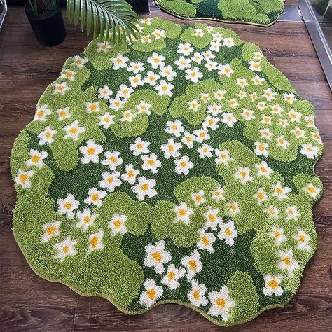 Green Rug Bedroom, Irregular Rug, Spring Bedroom Decor, Bedroom Workspace, Moss Rug, Grass Rug, Home Decor Cozy, Moss Decor, Funky Rugs