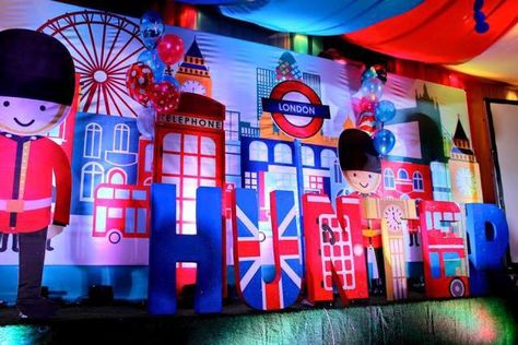 Hunter’s British Royal Themed Party – 1st Birthday British Themed Rooms, Royal Themed Party, London Theme Parties, Formal Themes, London Crafts, British Themed Parties, London Birthday, London Ideas, London Decor