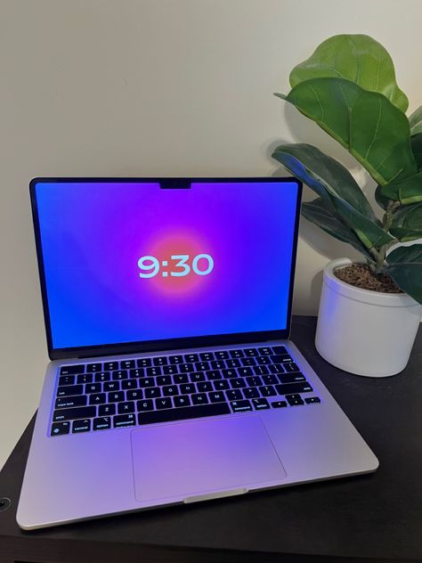 Aesthetic Wallpaper Manifest, Aura Clock Screensaver, Aura Screensaver, Screensaver Macbook, Macbook Aesthetic Wallpaper, Clock Screensaver, Manifest Goals, Macbook Aesthetic, Goals Motivation