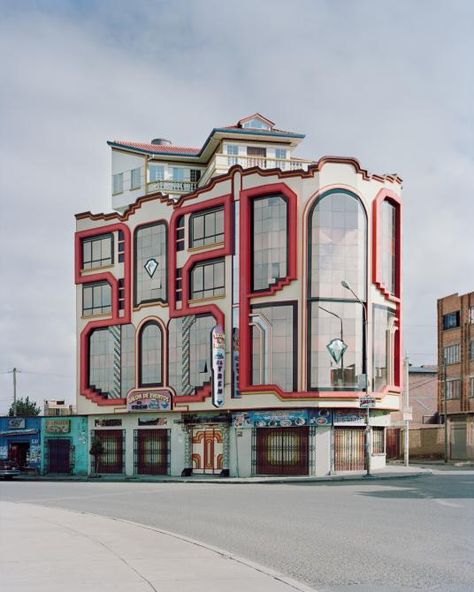 Art Deco Buildings, Art Deco Architecture, Brick Building, Futuristic Design, School Architecture, Beautiful Architecture, Beautiful Buildings, Amazing Architecture, Bolivia