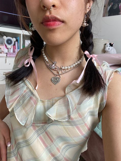 Vivienne Westwood Necklace Aesthetic, Pink Vivienne Westwood, Vivienne Westwood Necklace, Westwood Necklace, Aesthetic Dream, Cho Chang, Necklace Aesthetic, Glam Doll, In The Flesh