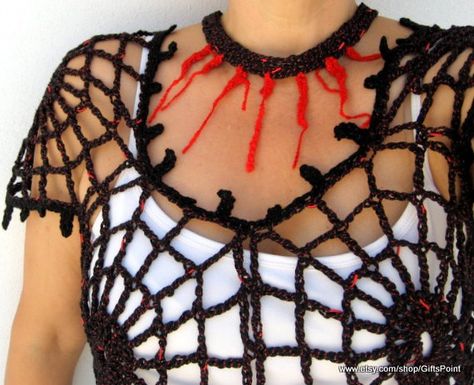 Crochet Vampire, Spider Web Top, Vampire Costume Halloween, Maternity Halloween Costume, Dark Crochet, Gothic Vampire Costume, Spooky Crochet, Maternity Halloween, Pregnant Halloween Costumes