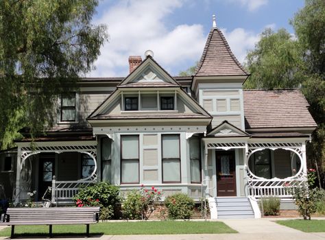 The Doctor's House at Brand Park - one of two remaining Queen Anne Victorian style homes left in Glendale - got its name because it was occupied by four notable area doctors in succession. American House Style, Victorian Exterior, Old Victorian Homes, Victorian Style House, Victorian Beauty, Victorian Style Homes, Historical Homes, Victorian Mansions, Victorian Architecture