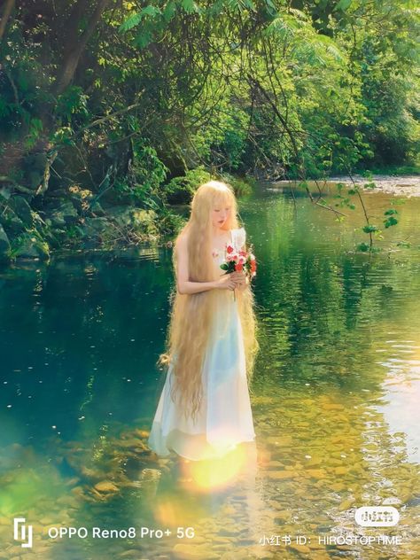 Fairy Photography Aesthetic, Fairy Reference Photo, Fairy Photoshoot, Leading Women, Ethereal Aesthetic, Human Poses Reference, Human Poses, Ethereal Art, Pose Reference Photo