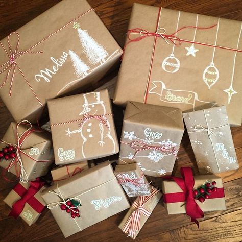 Kraft Paper Christmas Wrapping, Brown Christmas Wrapping Paper, Unique Gift Wrapping Ideas, Gift Wrapping Ideas For Christmas, Wrapping Ideas For Christmas, Christmas Gift Wrapping Diy, Christmas Wrapping Diy, Pretty Gift Wrapping Ideas, Brown Paper Wrapping