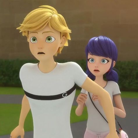 Adrien And Marinette, Adrien X Marinette, Marinette Et Adrien, Adrian And Marinette, Ladybug Crafts, Ladybug And Cat Noir, Miraculous Ladybug Oc, Gothic Wallpaper, Miraculous Wallpaper