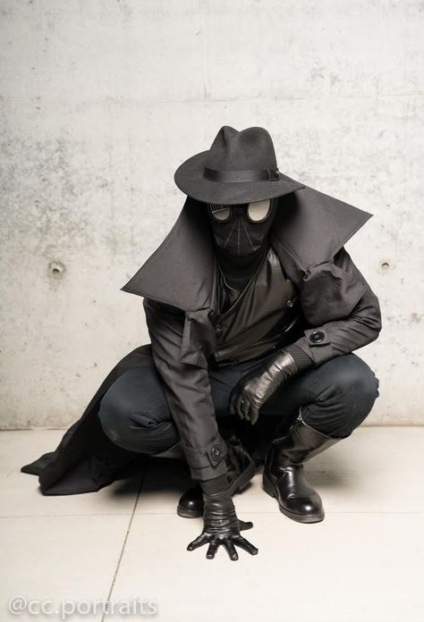 Spider Noir Costume, Spiderman Noir Cosplay, Spider Noir Cosplay, Spider Punk Cosplay, Spiderverse Cosplay, Noir Spiderman, Spider Man Noir, Spider Noir, Spiderman Noir