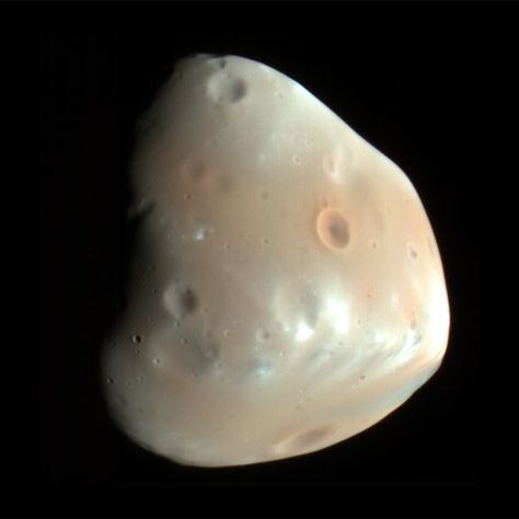 14. DEIMOS AND 13. PHOBOS Mars’ two moons, Phobos and Deimos, were proposed in the 17th century by the famed astronomer Johannes Kepler and discovered more than more than 200 years later by Asaph Hall Deimos Moon, Phobos Deimos, Mars Moons, Two Moons, Moons And Stars, Nasa Jpl, Hubble Space, Popular Mechanics, Life Itself