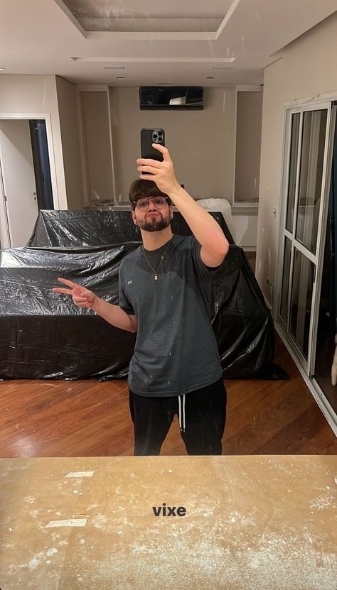 T3ddy story vixe youtuber icon streamer He Makes Me Happy, Character Actor, Karate Kid, Big Boys, Youtubers, Leather Skirt, Slip Dress, Athletic Jacket, Actors