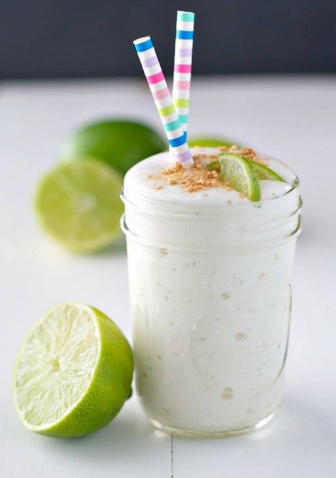 A sweet, tart, and creamy Key Lime Pie Protein Smoothie is the perfect healthy breakfast or clean eating snack to satisfy your sweet tooth! #keylime #keylimepie #smoothie #breakfast #theseasonedmom Creamy Key Lime Pie, Key Lime Pie Easy, Smoothie Recipes For Kids, The Seasoned Mom, Keto Smoothie Recipes, Perfect Healthy Breakfast, Protein Shake Recipes, Sweet Tart, Healthy Clean Eating