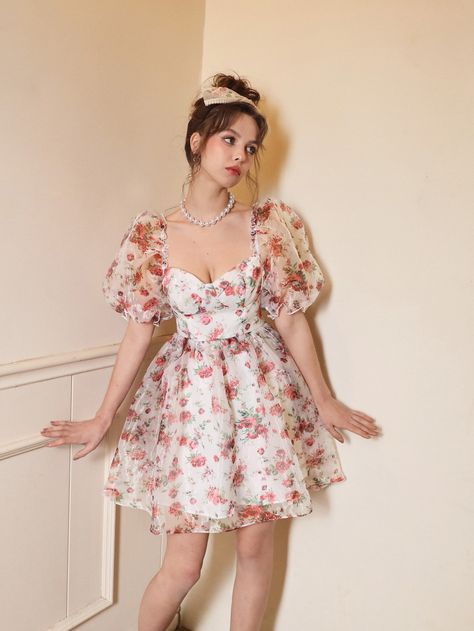 Flower Print Dress Short, Trending Short Dresses, Short Flowery Dresses, Cute Birthday Frocks For Women, Floral Birthday Outfit, Floral Organza Frocks For Women, Pink Dresses For Birthday, Organza Short Frocks For Women, Birthday Short Dresses