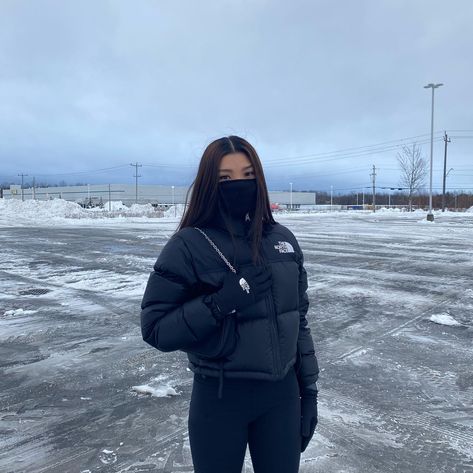 From the north 🥶 #northface #nuptse #thenorthface #bringbackcroppednuptse #streetwear Tnf Nuptse Outfit, North Face Outfits Women, Northface Jacket Outfit, Northface Nuptse, Puffer Jacket Outfit Women, The North Face Outfit, North Face Puffer Jacket Outfit, North Face Jacket Outfit, Northface Puffer Jacket