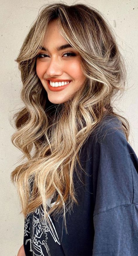 Layered Hair With Bangs, Long Hair With Bangs, Long Layered Hair, Feathered Hairstyles, Haircuts With Bangs, Curtain Bangs, Long Hair Cuts, Medium Length Hair Cuts, Hairstyles Haircuts