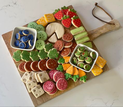 Charcuterie Cookies Decorated, Charcuterie Cookies, Cookie Platter Ideas, Summer Sugar Cookies, Royal Icing Decorated Cookies, Cookie Platters, Cookie Board, Sugar Cookie Designs, Cute Baking