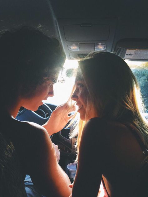 Jay Alvarrez, Alexis Ren, The Love Club, Goals Pictures, Foto Poses, Boyfriend Goals, Relationship Goals Pictures, The Perfect Guy, Photo Couple