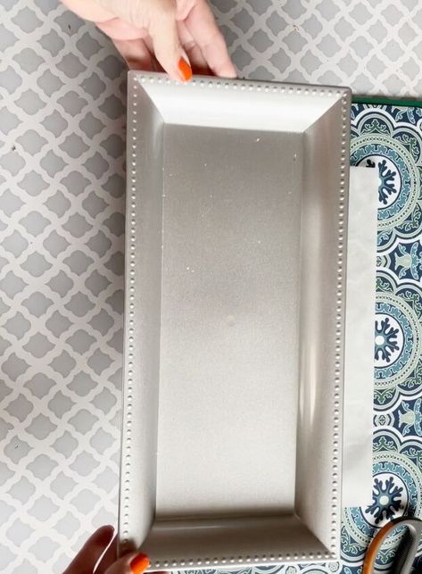 Diy Dollar Tree Serving Tray, Diy Decorative Tray Ideas, Dollar Tree Rectangle Tray Diy, Diy Christmas Serving Tray Dollar Tree, Dollar Tree Metal Tray Ideas, Dollar Tree Serving Tray Ideas, Diy Dollar Tree Tray Ideas, Dollar Tree Trays Diy, Diy Charger Plates Ideas Dollar Stores