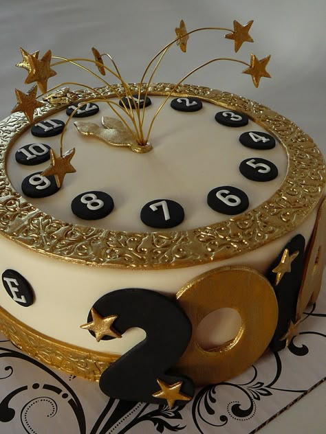 New Year Cakes Ideas, New Years Birthday Cake, New Years Cookie Cake, New Year’s Eve Cake Ideas, Thick Frosting Recipe, New Year Cake Design 2023, New Years Eve Cake Ideas, New Year Cake 2024, Simple New Year Cake Design