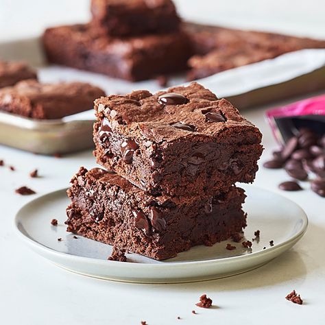 Brownie Recipes & Chocolate Chip Brownie Recipes | Ghirardelli Ghirardelli Recipes, Gluten Free Chocolate Cupcakes, Online Chocolate, Chocolate Ganache Frosting, Chocolate Chip Brownies, School Recipes, Dark Chocolate Brownies, John Milton, Dark Chocolate Cookies