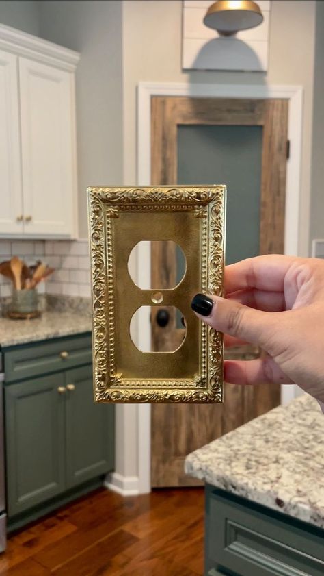 Dark Outlet Covers, Diy Light Switch Cover Ideas Wall Plates, Light Switch Covers Vintage, Wall Outlet Covers Ideas, Vintage Lightswitch Cover, Switchplate Covers Ideas Diy, Aesthetic Outlet Covers, Brass Outlet Cover, Unique Outlet Covers