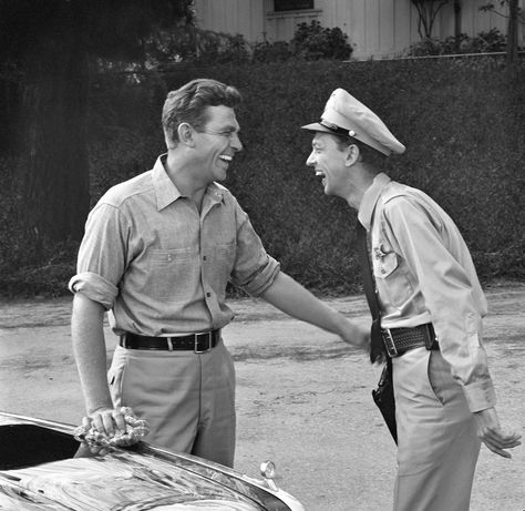 60s Sitcoms, Barney Fife, Don Knotts, Andy Griffith Show, The Andy Griffith Show, Andy Griffith, Childhood Tv Shows, Classic Comedies, Tv Icon