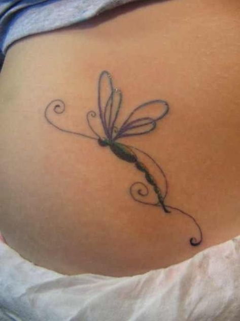 Dragonfly Profile Tattoo, Small Dragonfly Tattoo, Dragonfly Tattoo Design, Muster Tattoos, Tasteful Tattoos, Geniale Tattoos, Dragonfly Tattoo, Dragonfly Art, 1 Tattoo