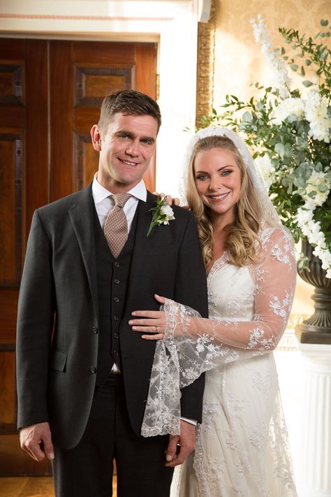 ‘EastEnders’ Spoilers: Ronnie Mitchell And Jack Branning Wedding Pictures Revealed | The Huffington Post Ronnie Mitchell, Samantha Womack, Eastenders Cast, Fiona Bruce, Linda Carter, Tv Soap, Cheap Wedding Venues, Wedding Movies, Soap Stars