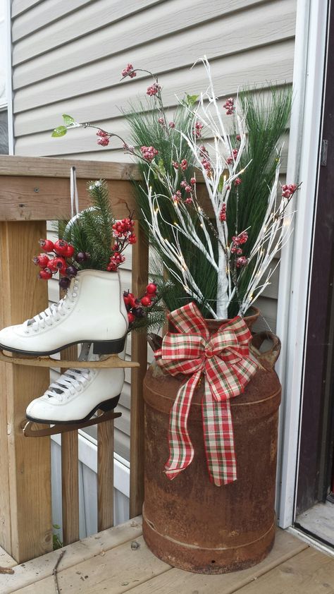 Decorating With Old Milk Cans, Milk Can Ideas Front Porches Christmas, Milk Cans Decorated For Christmas, Decorating Old Milk Cans For Christmas, Front Porch Christmas Decor Ideas Milk Can, Milk Can Christmas Decor, Milk Cans Ideas, Old Milk Can Ideas Front Porches, Christmas Decor Milk Can