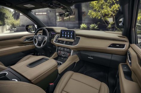 Chevrolet muestra los nuevos Tahoe y el Suburban del 2021 Chevy Tahoe Interior, Suburban Interior, 2021 Chevy Tahoe, Chevy Tahoe Z71, Chevy Suv, New Chevy, Truck Interior, Chevy Suburban, Gm Trucks