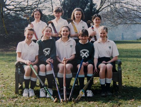 she was just Kate Middleton, she went through that awkward pre-teen stage just like us. Young Kate Middleton, Royal Teens, Duchesse Kate, Düşes Kate, Herzogin Von Cambridge, Prince William Et Kate, Carole Middleton, Prinz Charles, Prince George And Princess Charlotte