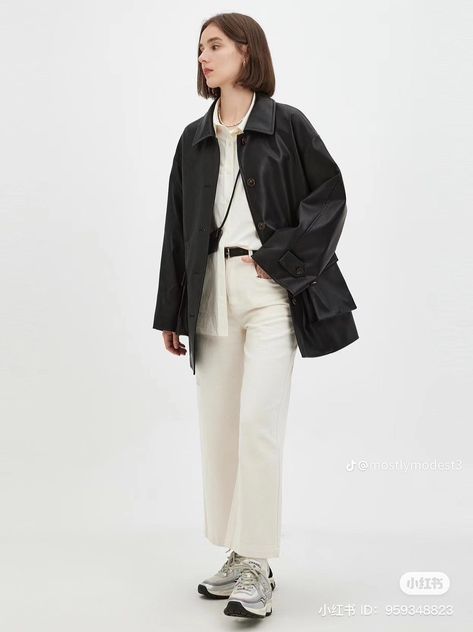 Japanese Minimalism Fashion, Japandi Fashion, Comfy Ootd, Minimalism Fashion, Japanese Minimalism, Jacket Fits, Cozy Outfit, Casual Style Outfits, Daily Look